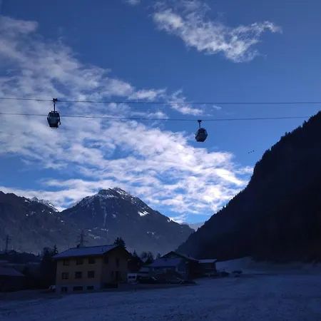 Apartament Valisera *